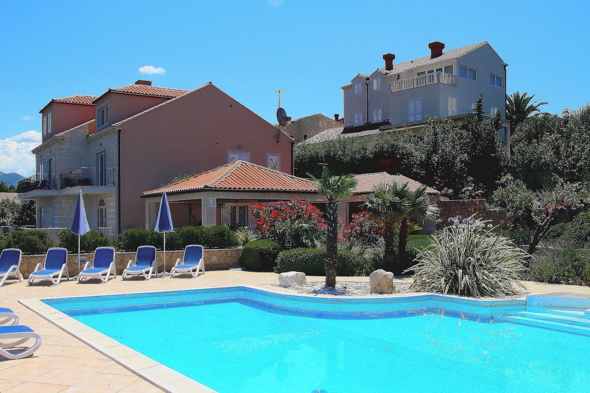 Apartment (Villa Alegria Cavtat - Six Bedroom Vi) | Pool | Outdoor pool