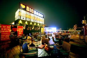 Food and drink - Hotel Big Daddy (Agra)