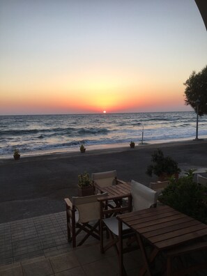 Front of property - Anesis Hotel (Kithira)