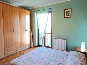 Apartment, 2 Bedrooms, Lake View | 2 bedrooms, desk, laptop workspace, iron/ironing board