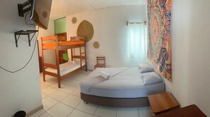 Superior Double Room, 1 King Bed, Non Smoking | Free WiFi, bed sheets - Iguana Haus (Iquitos)