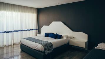 Deluxe Double Room Single Use, 1 Double Bed | Blackout drapes, free WiFi, bed sheets
