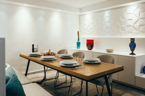 Free daily continental breakfast  - Villa Bon Accueil (La Marsa)