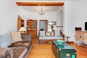 Living room - Cape Dutch Sea Cottage (Cape Town)