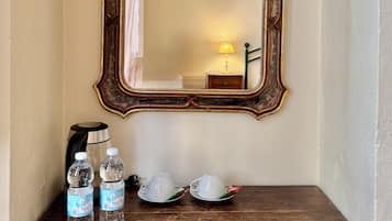 Triple Room, Private Bathroom (External) | Premium bedding, down duvets, individually decorated, desk