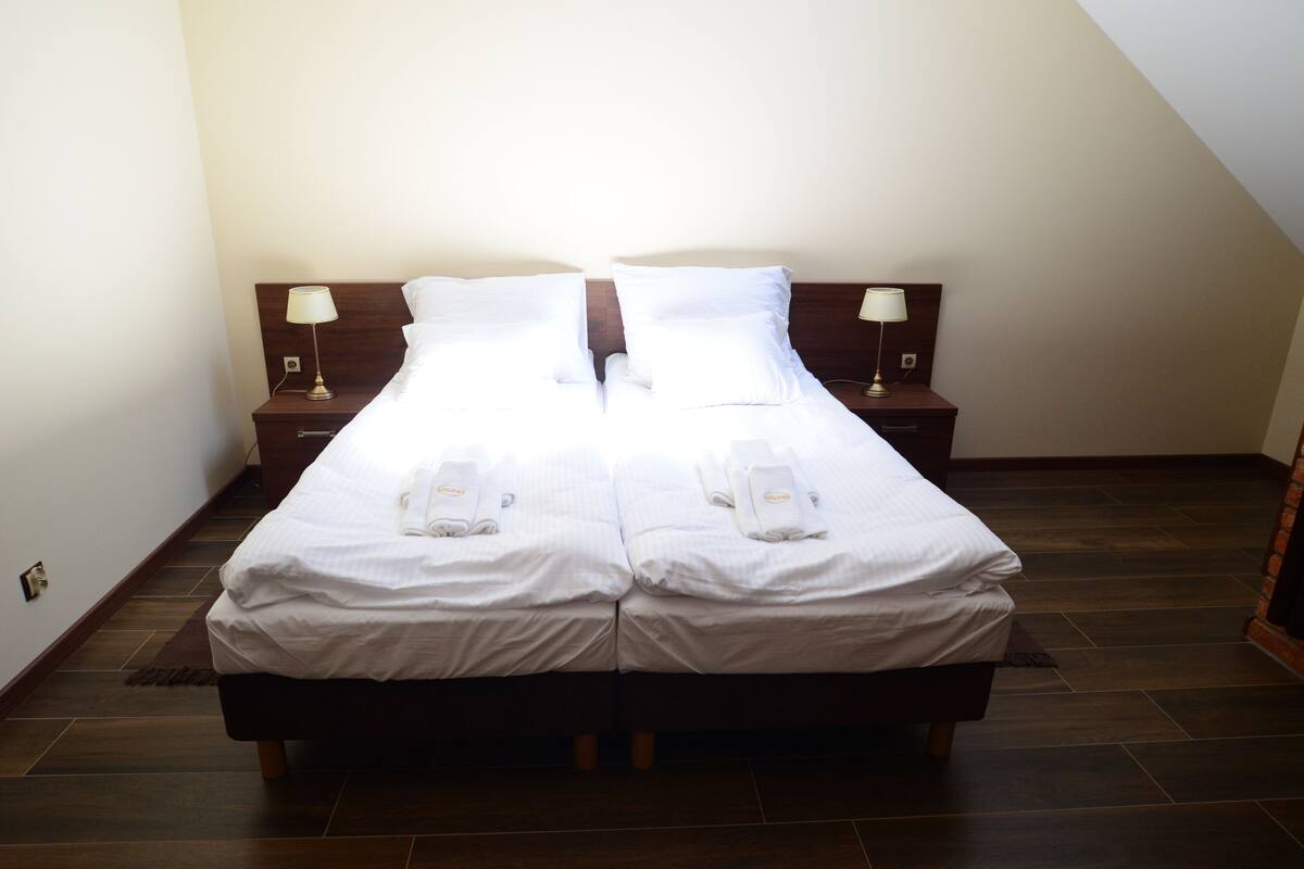 basic triple room, multiple beds, non smoking | premium bedding, memory-foam beds, desk, blackout curtains