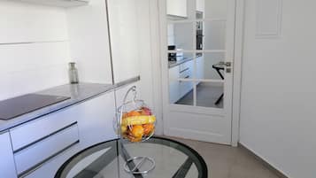 Luxury Apartment, 2 Bedrooms, Beachside | Private kitchen | Full-size fridge, microwave, oven, stovetop