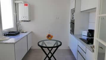 Luxury Apartment, 2 Bedrooms, Beachside | Private kitchen | Full-size fridge, microwave, oven, stovetop