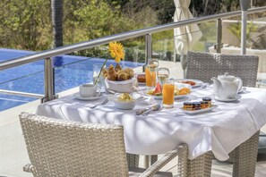 Termasuk sarapan bufet setiap hari 