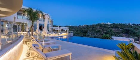 Indoor pool, outdoor pool, sun loungers