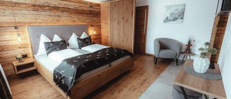 Caja fuerte, wifi gratis, ropa de cama