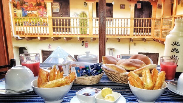 Free daily full breakfast - Okidoki Cusco Hostal - Hostel (Cusco)