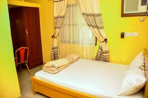 Basic Room, 1 Large Single Bed, Non Smoking