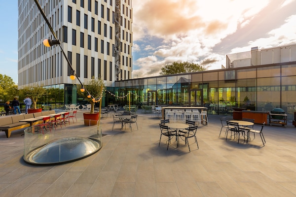 Tempat makan outdoor