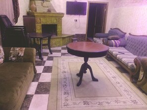 40-inch LED TV with satellite channels, TV - Apartment Ground Floor (Jerash)