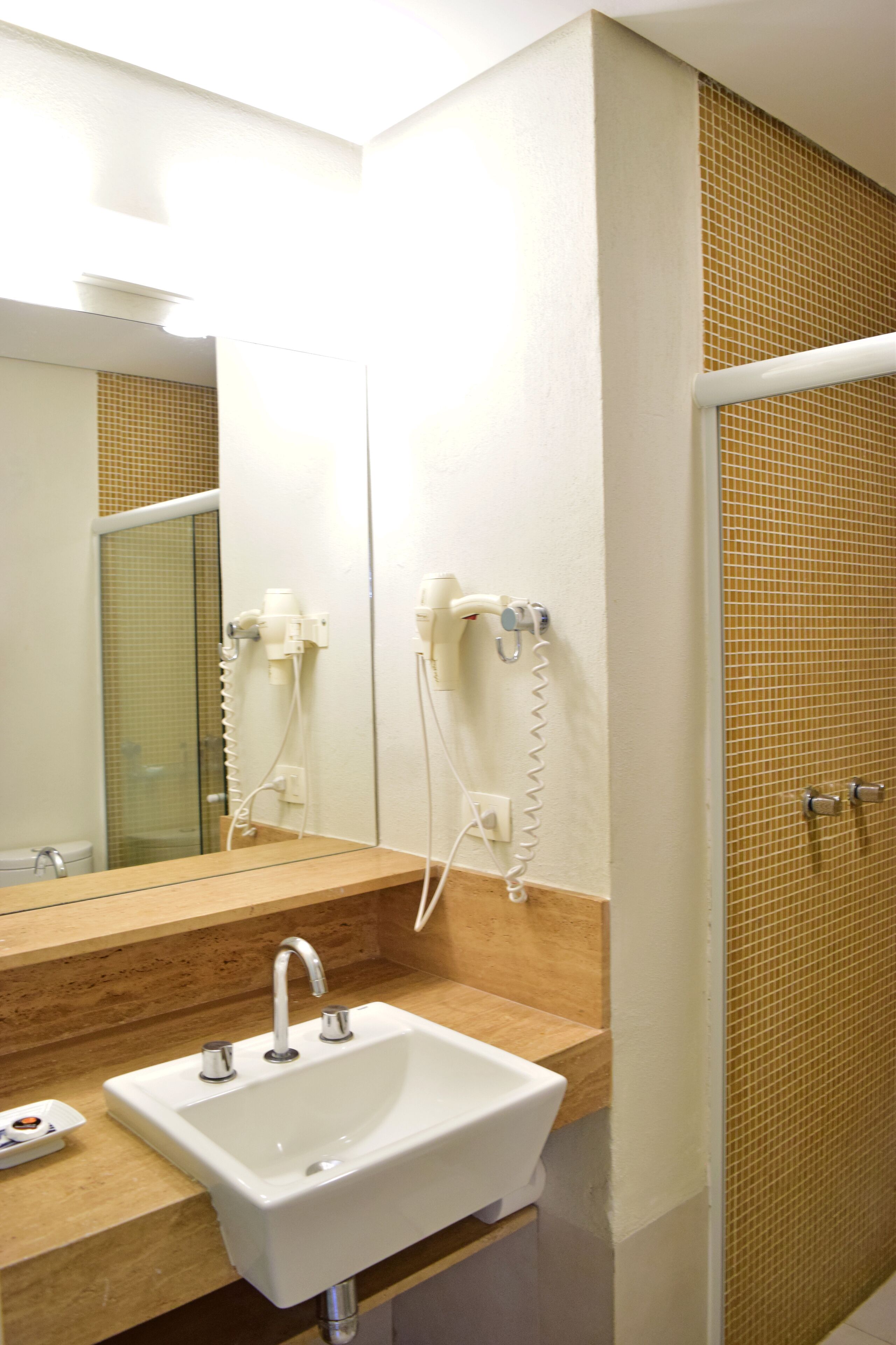 superior apartment (superior) | bathroom | free toiletries, hair dryer, towels