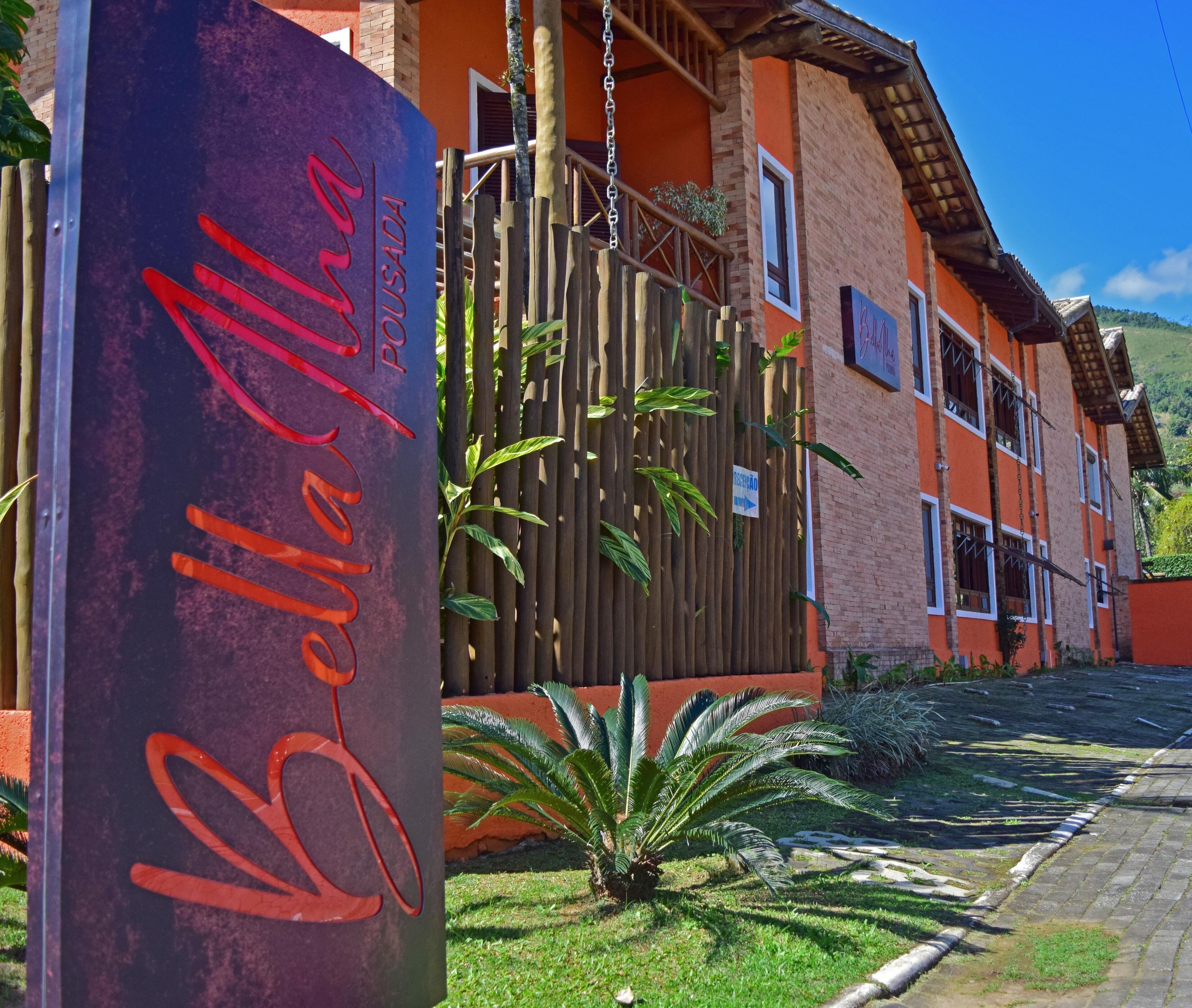 Mặt tiền nơi lưu trú