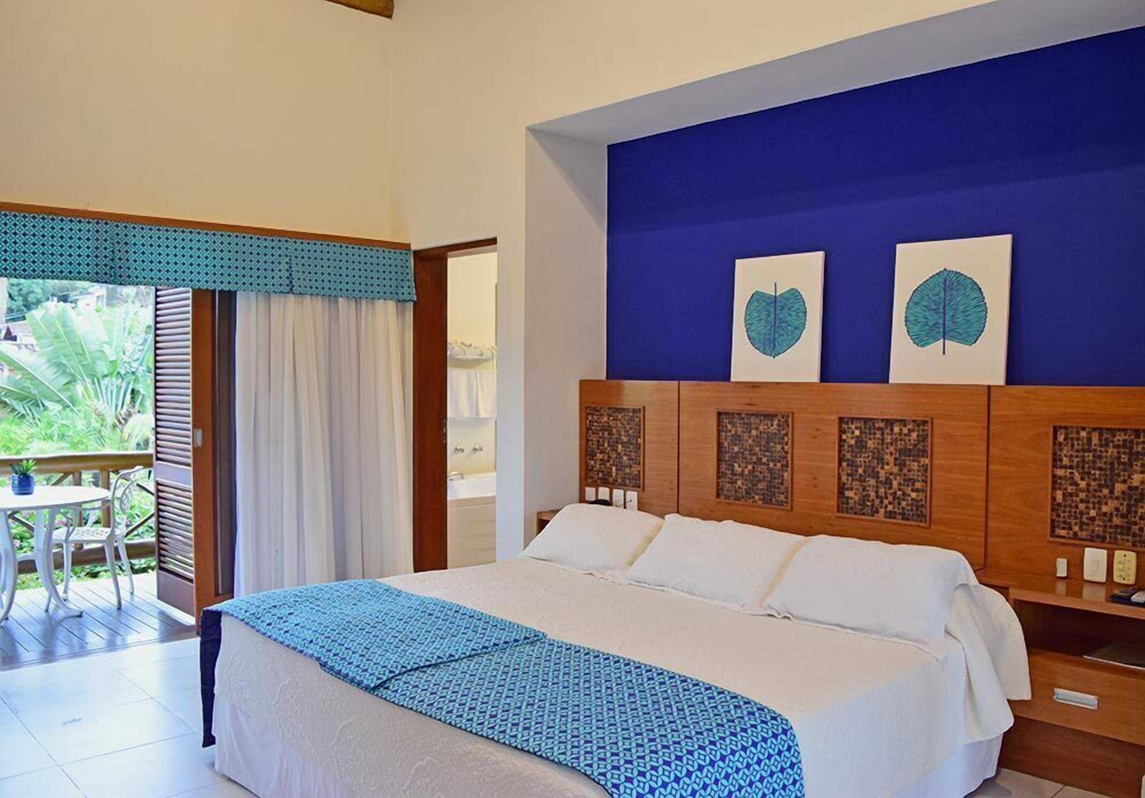 superior suite (master) | 1 bedroom, minibar, in-room safe, blackout curtains