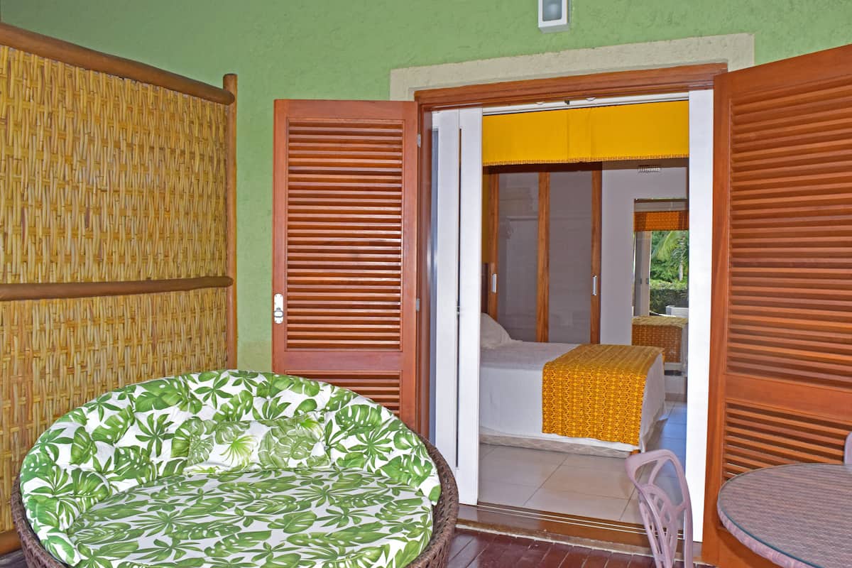 superior suite (executive) | 1 bedroom, minibar, in-room safe, blackout curtains