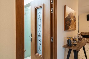 1 treatment room - OLYMPUS VIEW Rooms Sauna & Spa (Dio-Olympos)