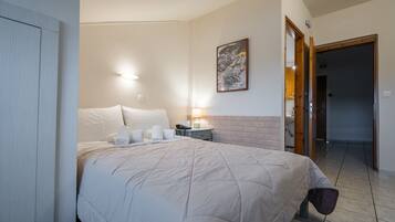 Kamar Double Ekonomi | Seprai katun Mesir, seprai premium, dan bantalan ekstra lembut