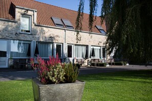 Front of property - B&B Het Schaliënhof (Veurne)