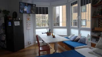 Chambres insonorisées, Wi-Fi gratuit, draps fournis