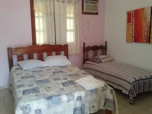 Camera Standard con letto matrimoniale o 2 letti singoli, 1 letto matrimoniale, non fumatori | Letti aggiuntivi gratuiti, Wi-Fi gratuito