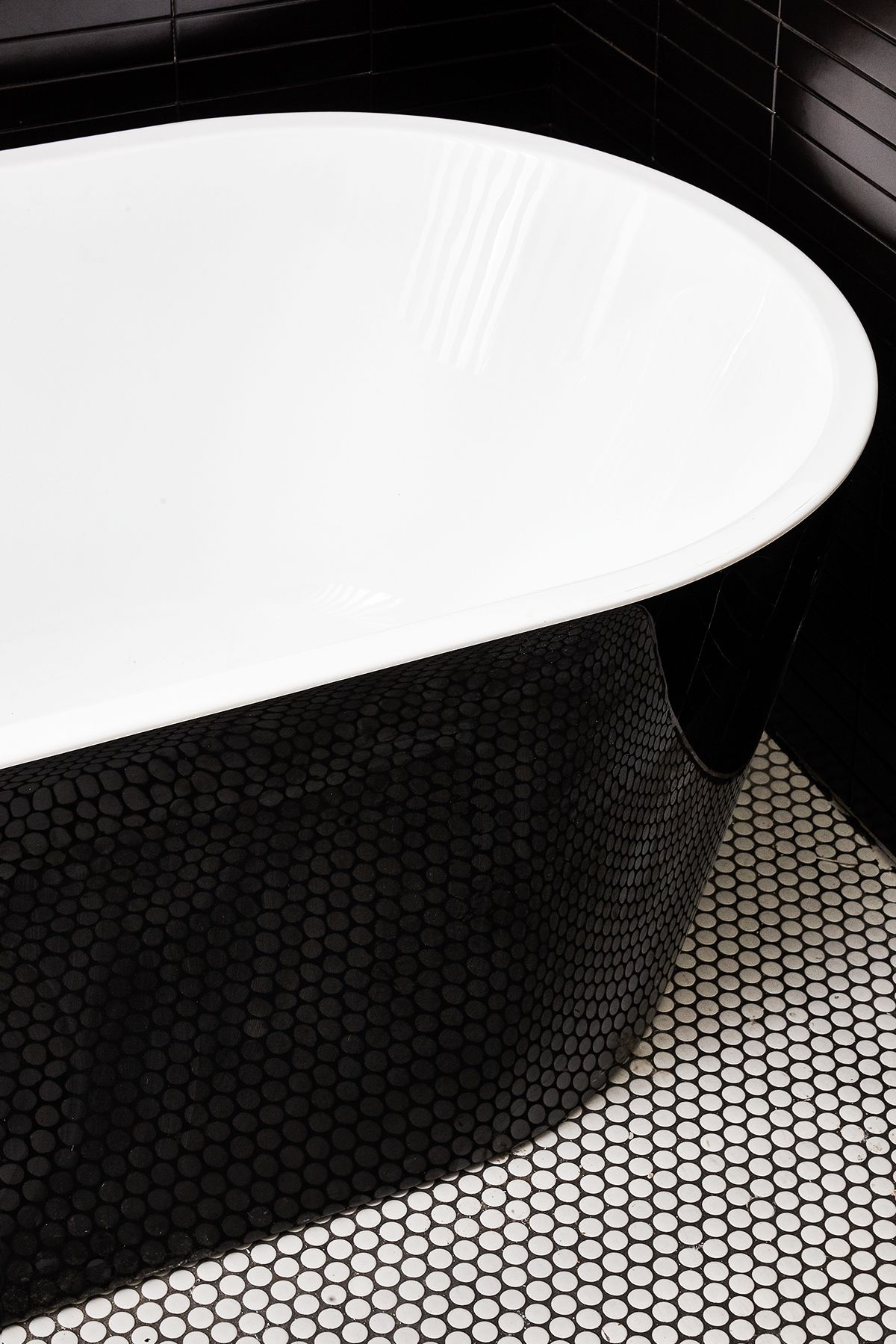 deep-soaking bathtub