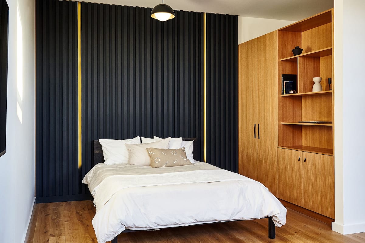 Design Studio Suite, 1 Katil Ratu (Queen), Kitchenette, Ground Floor | Cadar kapas Mesir, peralatan tempat tidur premium, gebar bulu kapas