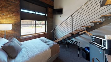 1 dormitorio, ropa de cama de alta calidad, escritorio