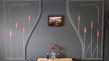 Twin Room, 2 Twin Beds, Non Smoking (Raven Room) | Individually decorated, individually furnished, desk, free WiFi