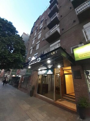 واجهة المنشأة