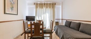 Appartement Standard, plusieurs lits | Coin séjour