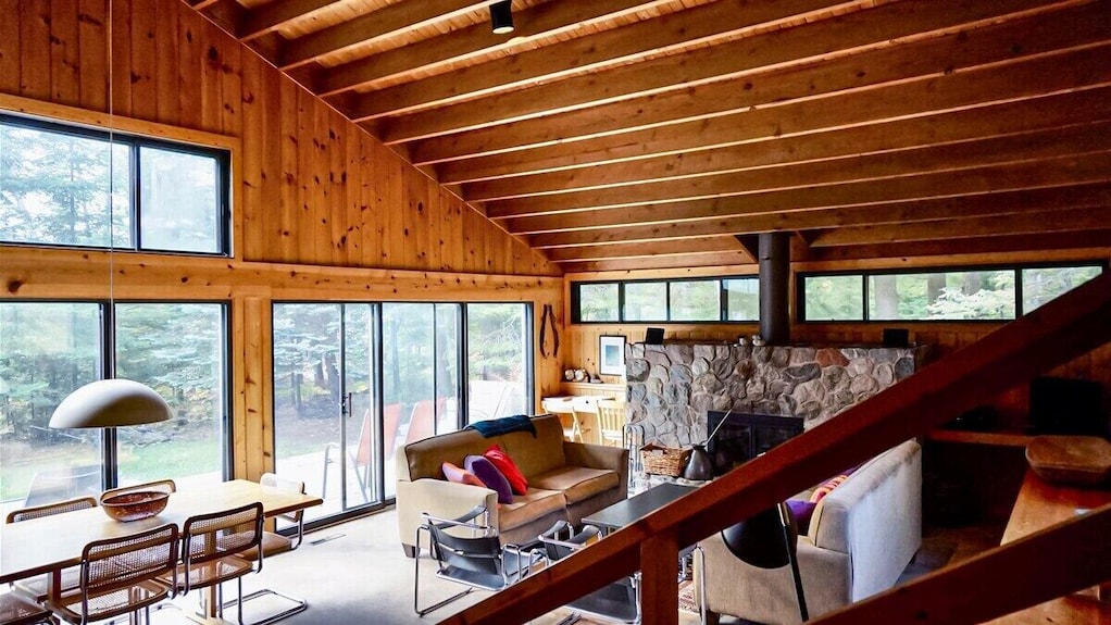 Unique Custom Built Home On Madeline Isalnd - Bayfield, WI