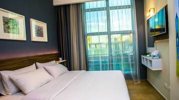 Superior Apartment | 1 bedroom, Egyptian cotton sheets, premium bedding, down comforters