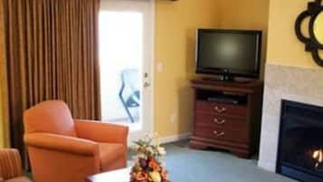 TV, fireplace