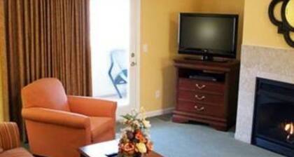2BR 2BA Luxury Woodstone w Hot Tub at Massanutten