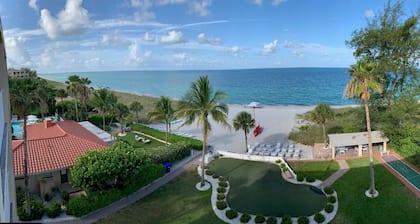 Flash sale late Oct - Nov 50 ft from sand, Private Island 125 +review
