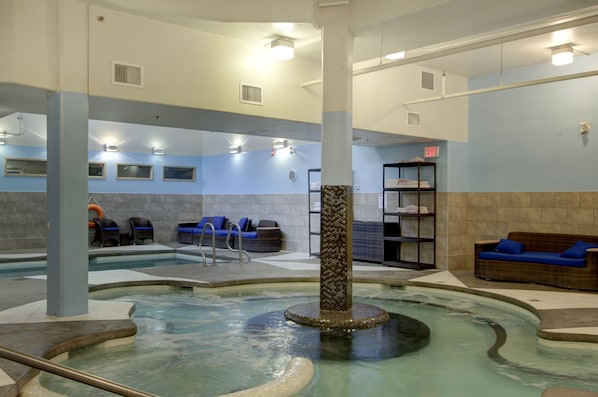 Piscine couverte, piscine chauffée