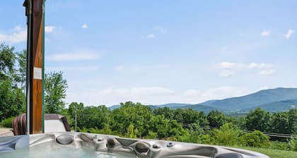 Upeat vuoristomaisemat! Täydellinen pariskunnille ja pienille ryhmille! Keskiviikon erikoistarjoukset!