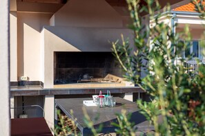 Property grounds - HOUSE OLEA, with private pool, completely private, great for families (Gustirna)