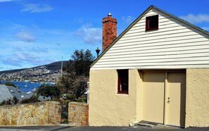 Exterior - Heritage Garden Cottage (Hobart)