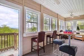 Interior - 10 min to DT, 15 min to Biltmore, Fire pit, View (Asheville)
