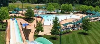 2BR 2BA w Hot Tub at Massanutten