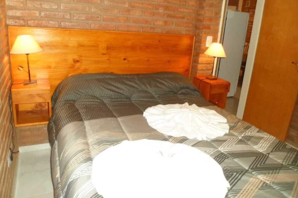 Free WiFi, bed sheets, wheelchair access