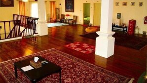 Interior - Arimbi Cibulan Suites (Cisarua)