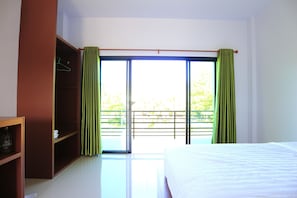 Deluxe Room | 遮光布/窗簾、折疊床/加床、免費無線上網