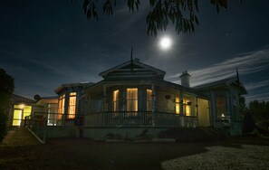 Front of property – evening/night - Lancewood Lodge (Bulls)