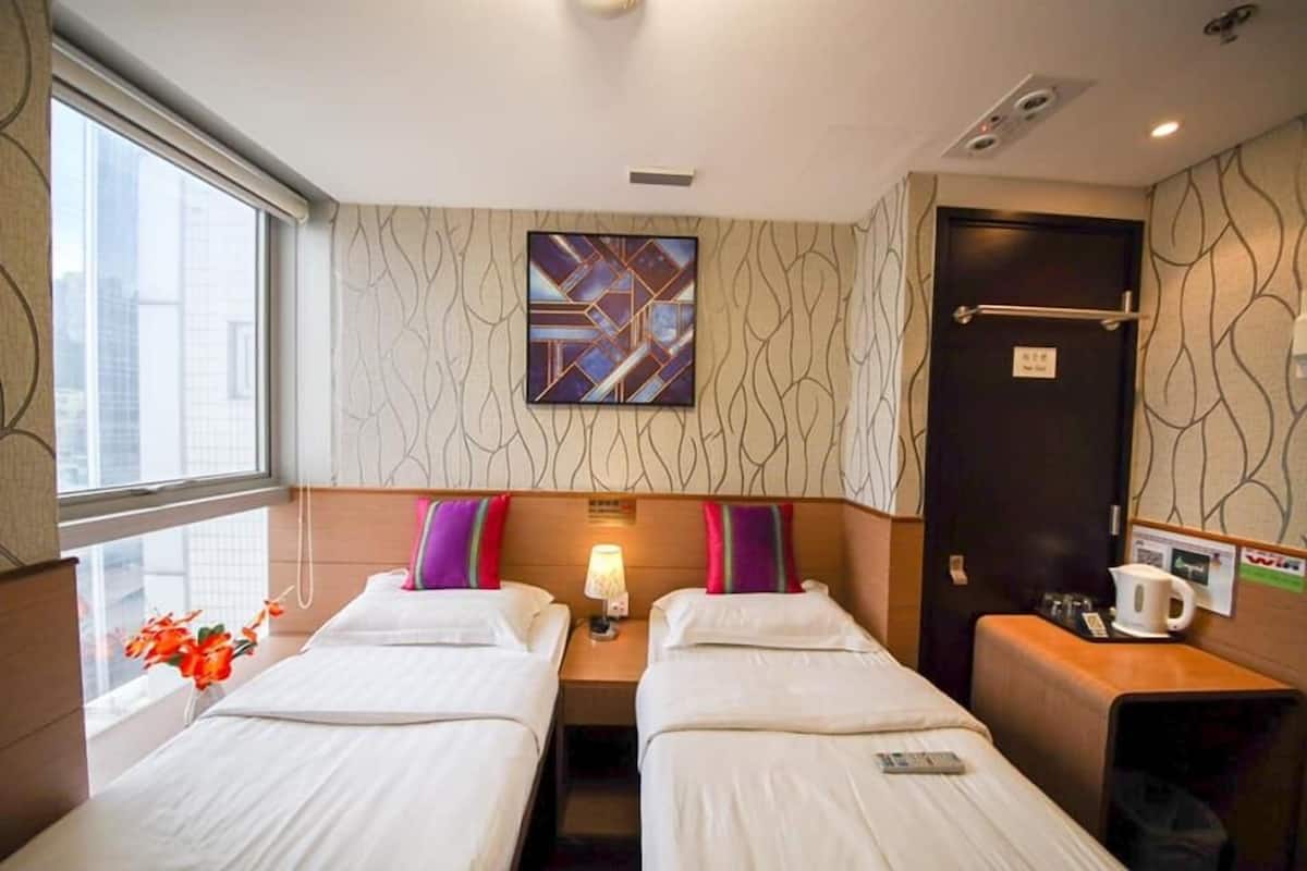 Senior kamer | Verduisterende gordijnen, gratis wifi, beddengoed, rolstoeltoegankelijk